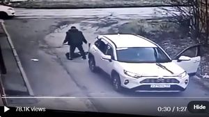 VIDEO Rusia: Un politician pro-Putin a călcat un copil cu mașina și l-a lăsat în mijlocul drumului