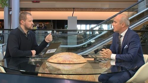 VIDEO INTERVIU Prim-vicepreședintele PNL, Rareș Bogdan: Va fi o rafală întreagă de asumări și ordonanțe de urgență. În total sunt vreo 22 de promisiuni de la care nu ne abatem: desființarea secției speciale, două tururi pentru primari, pensiile speciale