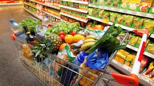 Eurobarometru 2025: Românii pun siguranța alimentară pe primul loc / 51% dintre cetățenii României consideră acest criteriu cel mai important, înaintea costului (45%) și a gustului (41%)
