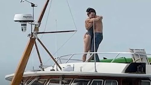 Justin Trudeau surprins cu Katy Perry: sărutări și îmbrățișări pe iahtul cântăreței / Fostul premier al Canadei e divorțat din 2023