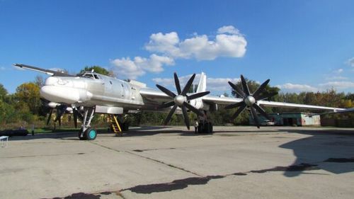 Ucraina a antrenat inteligența artificială folosită pe dronele care au devastat bombardierele strategice rusești la Muzeul Aviației din Poltava