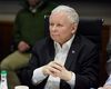 Partidul polonez Lege şi Justiţie (PiS), condus de fostul premier Jaroslaw Kaczynski, pierde peste 30 de deputaţi care refuză apropierea de extrema dreaptă