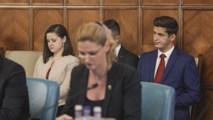 Mihnea Năstase a participat marți la ședința de guvern în calitate de consilier onorific al vicepremierului Mihai Fifor