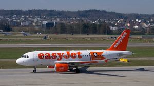 Costul decarbonizării nu ar trebui să cadă în sarcina consumatorilor, spune CEO-ul easyJet