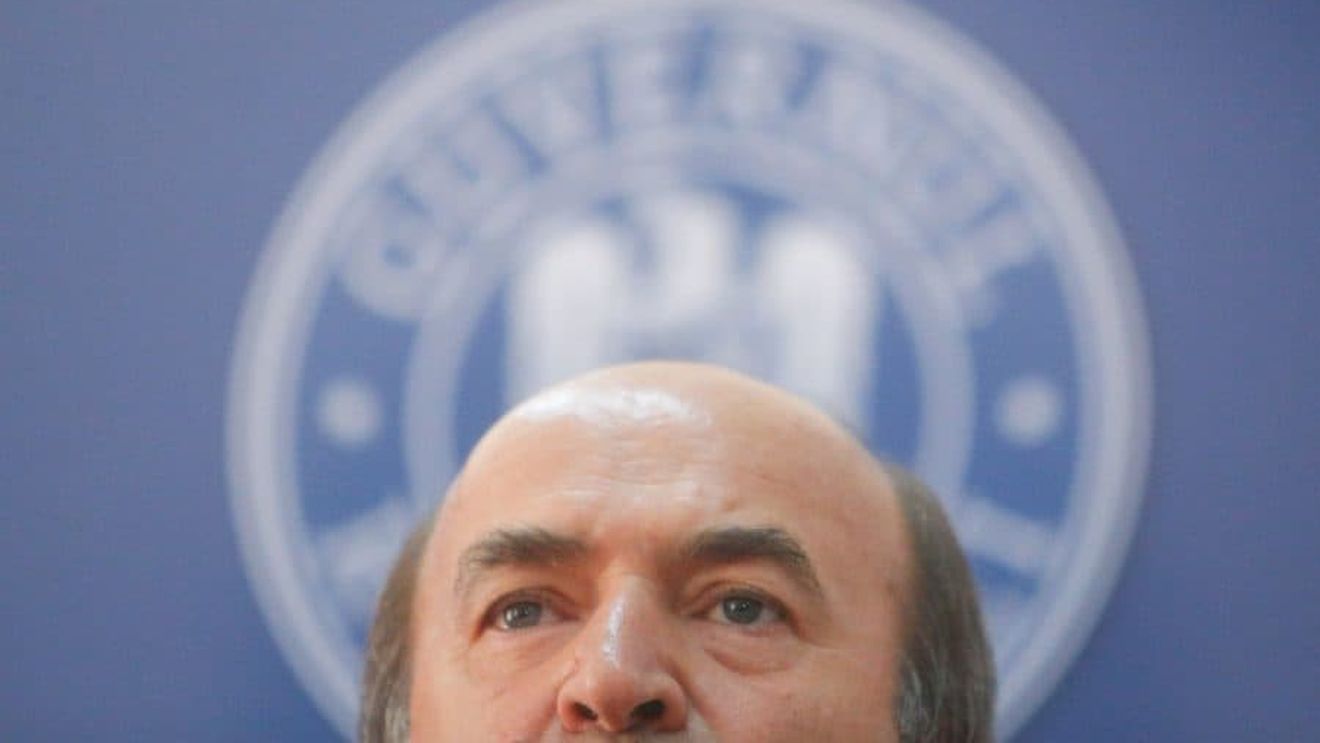 Curtea de Apel București a sesizat Curtea Constituțională pe OUG-ul lui Tudorel Toader