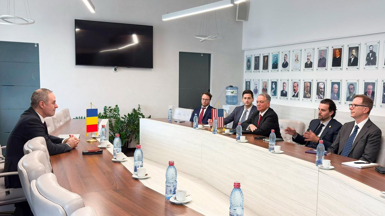 Ministrul interimar al Finanțelor, discuții cu ambasadorul Statelor Unite despre atragerea de capital american în economia României