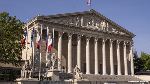 ANALIZĂ Alegerile legislative din Franța au dus la un parlament fără majoritate. Cum poate fi guvernată o țară unde nu există de 65 de ani cultura negocierii politice?