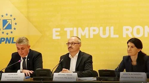 Secretarul general al guvernului, Antonel Tănase, demisionează din funcție la cererea premierului interimar Nicolae Ciucă. El este unul dintre cei mai apropiați oameni ai fostului premier Ludovic Orban