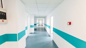 Apelul disperat al managerilor de spitale în criză majoră de medici: Pacienții sunt jonglați între localități, cu ambulanțele sau cu elicopterul / În câţiva ani, nu vom mai avea unde să mergem