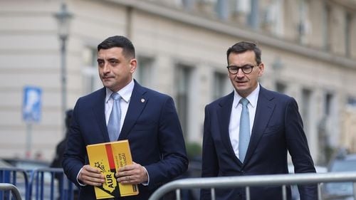 George Simion și-a depus candidatura la Biroul Electoral Central, însoțit de fostul premier polonez Mateusz Morawiecki