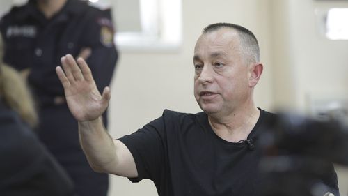 Pagina de media: Anunţ făcut către redacţia HotNews: sunt discuţii cu Cătălin Tolontan