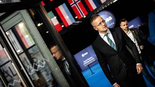 Péter Szijjártó: România și Bulgaria meritau să intre în spațiul Schengen / Săgeți către cei care critică poziția Ungariei în UE: ”Dacă o țară central-europeană se opune prin veto, este sfârșitul lumii, iar dacă vest-europenii se opun prin veto, este în regulă”