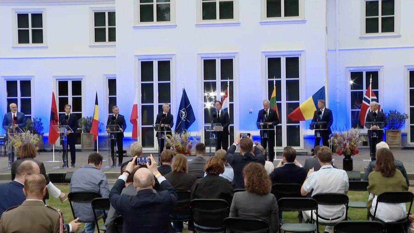 VIDEO Președintele Iohannis, de la Haga: Situaţia din Republica Moldova este critică. Este datoria şi responsabilitatea noastră să găsim căi de a ajuta Moldova în a-şi creşte capacitatea de rezilienţă