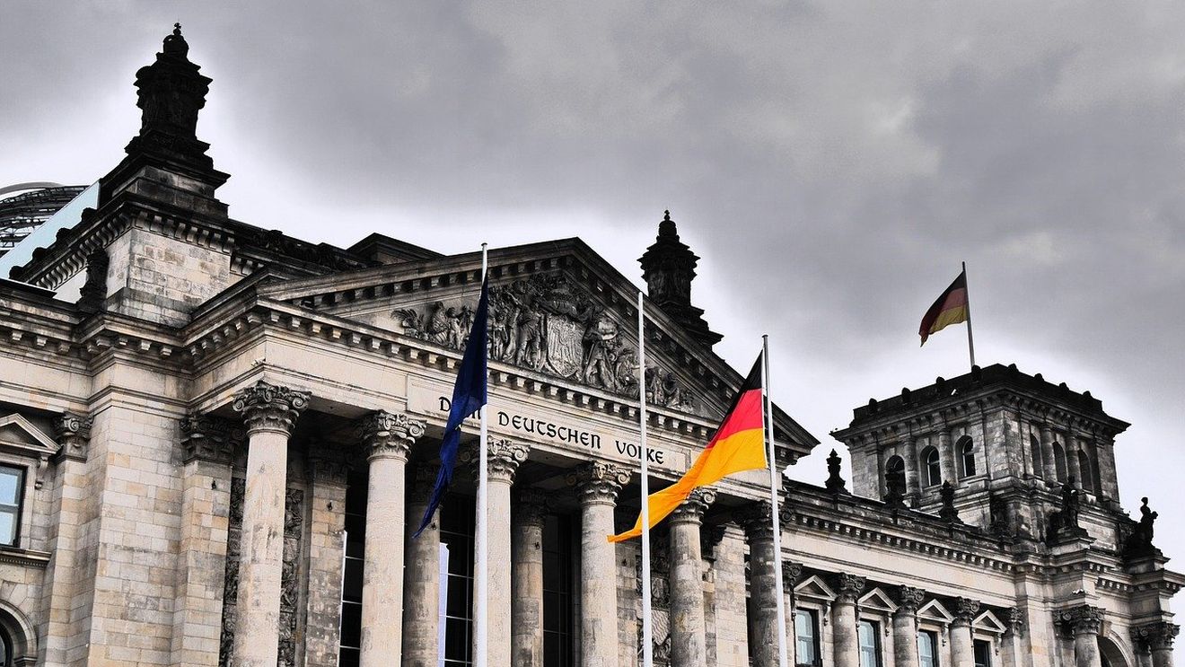 Justiţia germană a anulat scoaterea în afara legii a unei publicaţii de extremă dreapta, apropiată de aripa cea mai radicală o formaţiunii Alternativa pentru Germania (AfD)