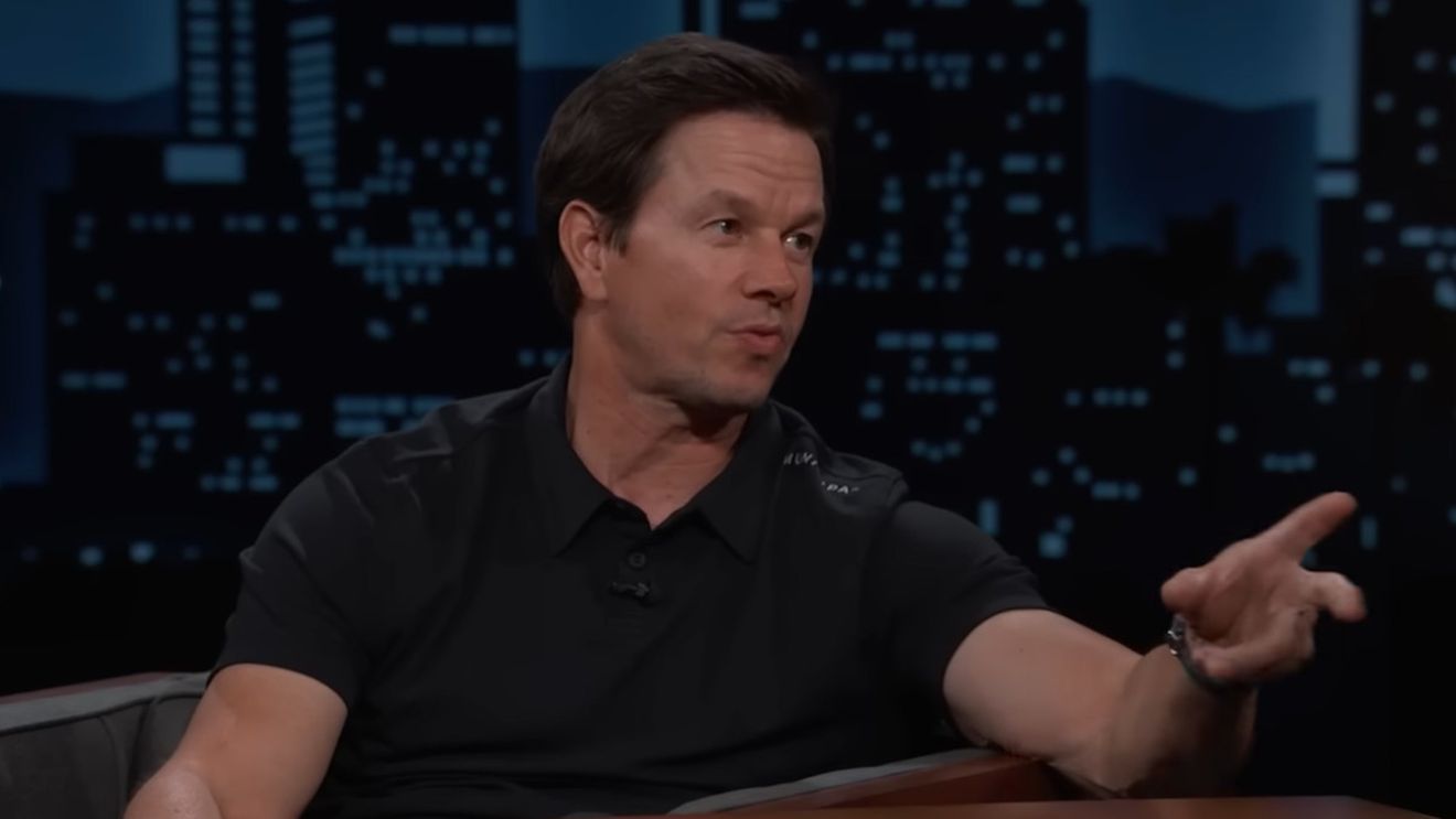 "Am așteptat mult timp să primesc un astfel de scenariu": Mark Wahlberg dezvăluie noi detalii despre rolul său în "Play Dirty" al regizorului Shane Black