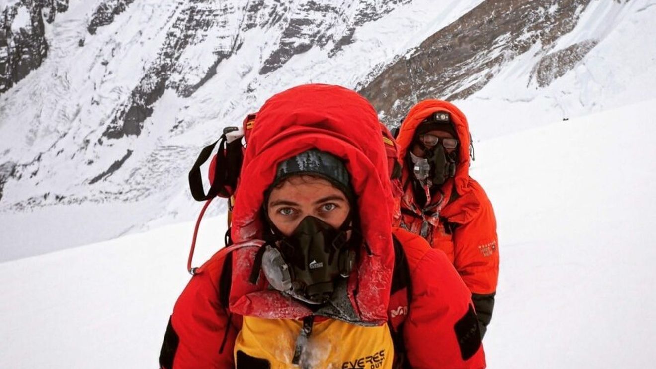 Alpinista Maria Dănilă, prima româncă care urcă pe Vârful Annapurna din Himalaya / A ajuns la 8.091 de metri altitudine