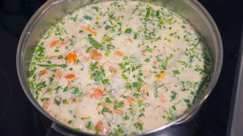 Mâncărurile românești din topurile TasteAtlas: Salata de vinete, urda, ciorba rădăuțeană, bulzul și mujdeiul / Salata de castraveți și papricașul de pește sunt considerate cele mai proaste mâncăruri românești