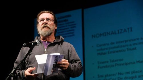 Casa de licitații Artmark, acuzată de artistul Dan Perjovschi că vinde falsuri / O lucrare evaluată la 900 de euro îi este atribuită acestuia / ”După ce am terminat studiile nu am mai pictat un centimetru” / Răspunsul Artmark