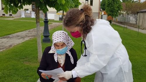 ULTIMA ORĂ 18.100 de români s-au vaccinat în ultimele 24 de ore, dintre care peste 8000 au făcut rapelul, iar aproape 4000 au fost vaccinați cu Johnson&Johnson, administrat într-o singură doză