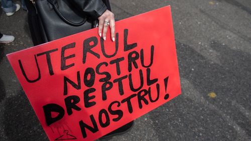 Mircea Geoană despre dreptul la avort: Trebuie să fie ultima soluție în situații extrem de severe / Dreptul femeilor de a avea cuvântul cu privire la viața lor e normal