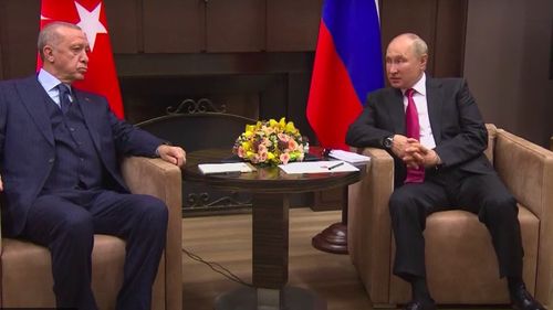 Vladimir Putin i-a recomandat lui Erdogan să folosească vaccinul Sputnik V pentru următorul rapel împotriva COVID-19