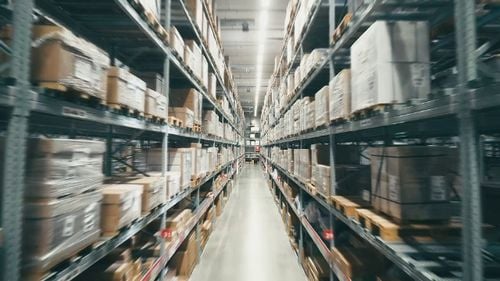 Capcana cumpărăturilor în rate de Black Friday. Putem plăti dobânzi de până la 30% dacă nu suntem atenți