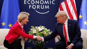 Ursula von der Leyen a avut o ”discuţie bună” la telefon cu preşedintele american Donald Trump pe tema taxelor vamale, anunţă Comisia Europeană