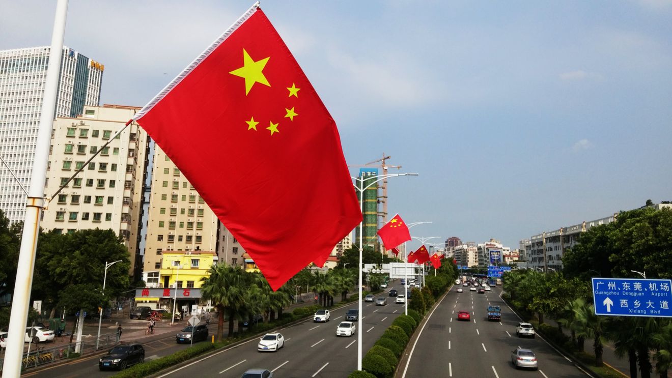 Executivul chinez anunţă o deschidere mai mare în mai multe sectoare strategice controlate de stat pentru a revigora investiţiile private