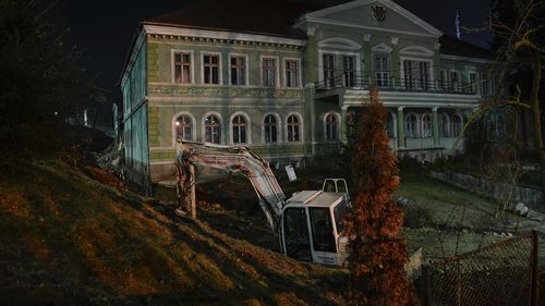 Administratorul firmei care făcea lucrări lângă internatul prăbușit din Odorheiu Secuiesc a fost reţinut