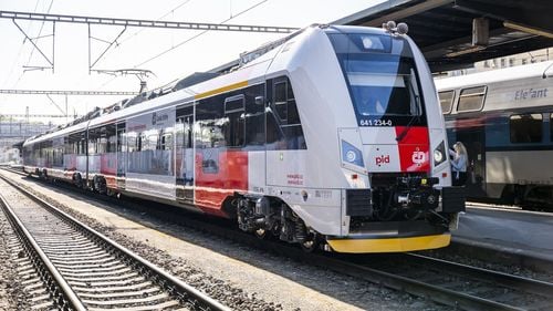 42 de persoane, rănite, dintre care două grav, în Cehia, din cauza coliziunii între două trenuri