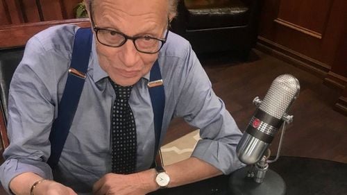 Cunoscutul prezentator TV Larry King a murit / La începutul lunii ianuarie, era spitalizat cu COVID-19