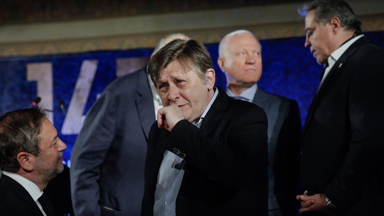 BREAKING Crin Antonescu a fost propus candidat comun la prezidențiale de șefii coaliției. Cine e Crin Antonescu, șomer de lux timp de zece ani după puciul din 2012