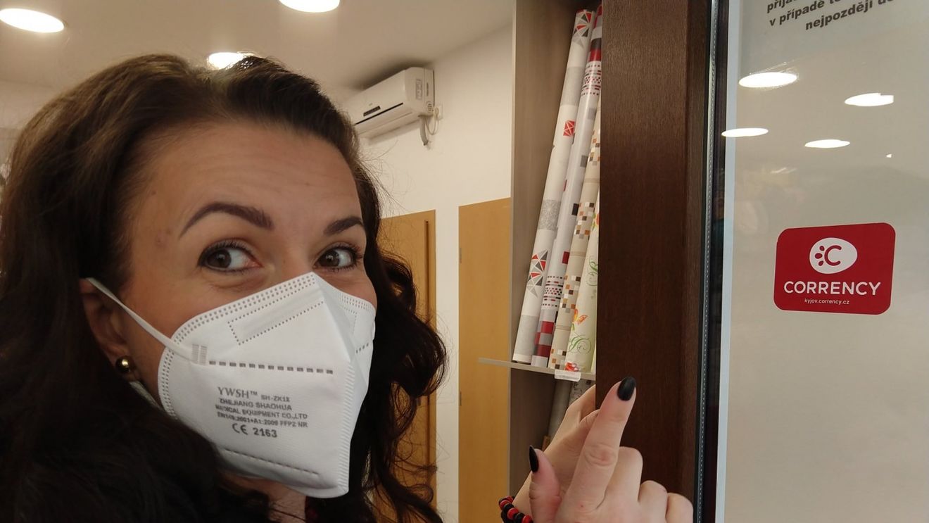Un oraş din Cehia a creat o ”monedă” locală pentru redresarea după criza Covid-19/ Locuitorii primesc "corrency" pentru a-i cheltui în magazinele și cafenelele grav afectate de pandemie