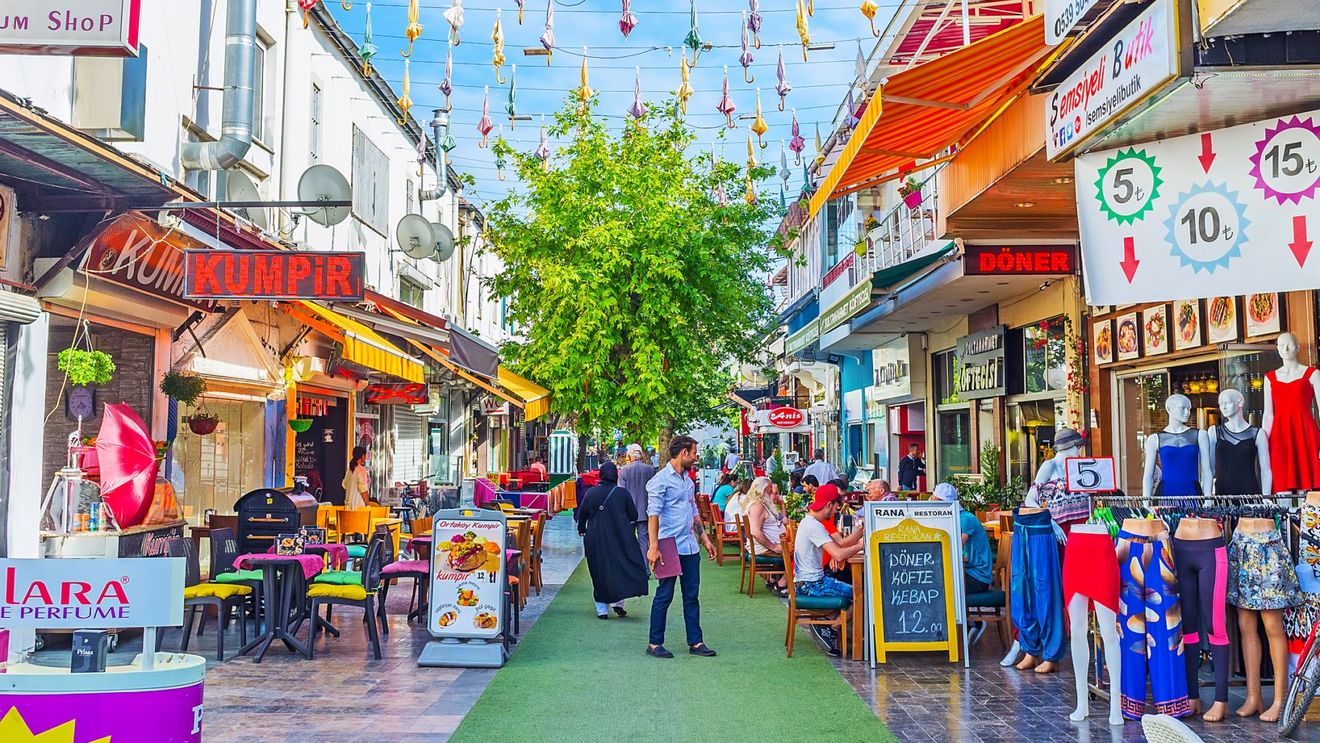 România și Polonia, printre țările care au trimis mai mulți turiști în Antalya