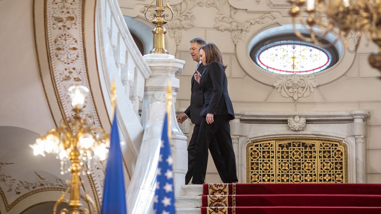 LIVE VIDEO Kamala Harris în România: Vicepreședinta SUA a ajuns la Cotroceni, unde a început discuțiile cu președintele Klaus Iohannis/ Harris a venit la București direct din Polonia în contextul războiului declanșat de Rusia în Ucraina