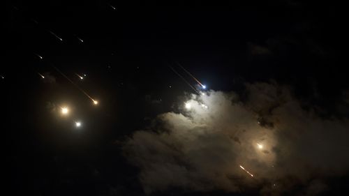 UE recomandă companiilor aeriene să evite spațiul aerian iranian / Armata israeliană, implicată în „confruntări la mică distanță” în Liban / 8 soldați israelieni, uciși în lupte / Ayatollahul Khamenei transmite Occidentului să „dispară” din regiune / Axios: Israelul va lansa „represalii semnificative” împotriva Iranului