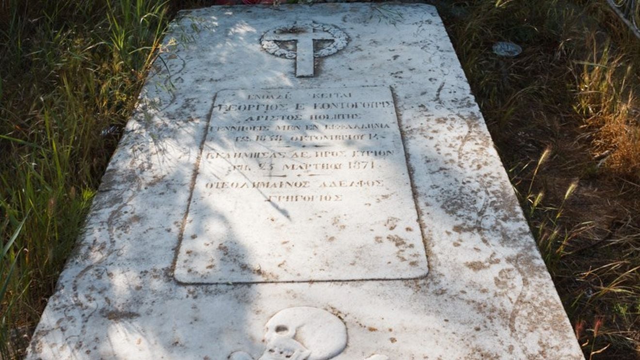 Cel mai inedit Festival al anului în România are loc anul acesta la Sulina: Festivalul Piraților 2025 / Parastas la cimitirul în care este îngropat singurul pirat cunoscut de pe teritoriul României: un grec