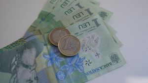 Bloomberg: Piața datoriilor din România arată că investitorii sunt îngrijorați de înrăutățirea situației fiscale. Erste: „România a testat limitele toleranței investitorilor și agențiilor de rating. Fără corecție fiscală, probabil să nu mai aibă răbdare”