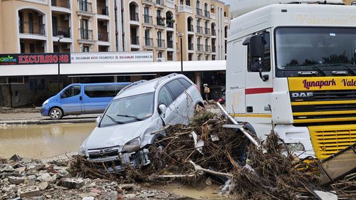 Stațiunile bulgare de la Marea Neagră sunt în pericol în timpul precipitațiilor abundente / Cele mai expuse cinci stațiuni la inundații