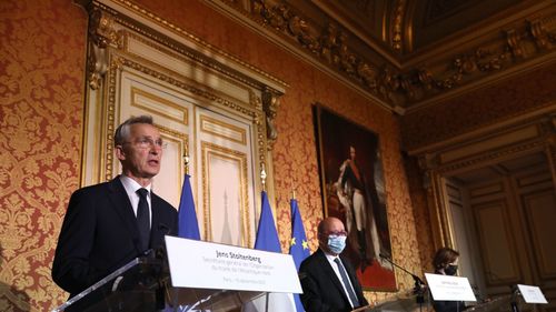 Secretarul general al NATO susține că Uniunea Europeană nu are nevoie de structuri noi pentru strategia de apărare, după ce Macron a solicitat o regândire a apărării Europei