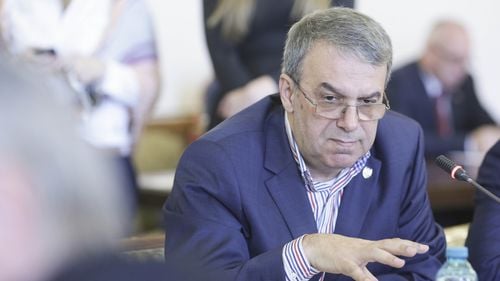 Primarul Constanței, în subordinea căruia se află Spitalul de Boli Infecțioase, unde au murit 7 oameni în incendiu: ”În momentul de față nu sunt probleme. Instalația electrică este o instalație bună/ Nu mai țin minte exact deficiențele, sunt chestiuni legate de prize...”