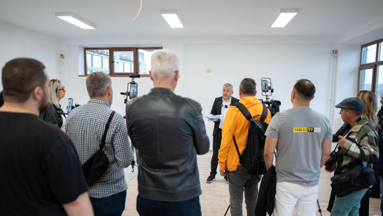 Firma care asigură mentenanţă iluminatului public în Vaslui cere încetarea contractului după cazul copilului electrocutat / Primarul Lucian Branişte: Au solicitat să analizăm posibilitatea încetării contractului din motive mai mult emoţionale