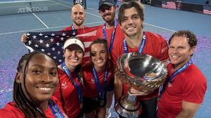 VIDEO SUA a învins Polonia, scor 2-0, şi a câştigat turneul de tenis United Cup / Taylor Fritz și Coco Gauff au adus echipei punctele victorioase