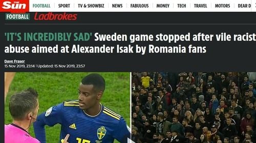 Tabloidul The Sun: Meciul Suediei, oprit după după josnicul abuz rasist al fanilor români la adresa lui Alexander Isak