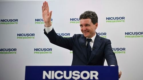 Nicușor Dan, după provocarea Roma for Democracy: ”Propun guvernului includerea reprezentanților minorităților în actul de guvernare”