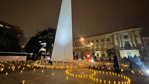 Moment colectiv de reculegere și solidaritate la Memorialul Renașterii / ”Proiectul nu își dorește să fie un spectacol, ci o invitație la normalitate și comunitate - fără scene, fără concerte, fără gesturi grandioase”