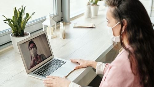 CNAS: Va fi aprobat un act normativ privind modalitatea de acordare a serviciilor medicale în continuare / Recomandare ca pacientul să se adreseze mai întâi telefonic medicului de familie rămâne valabilă