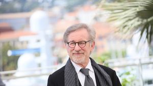Festivalul de film de la Berlin îi va acorda lui Steven Spielberg premiul pentru întreaga carieră / El va primi un Urs de Aur onorific pentru o operă care cuprinde peste 100 de filme și seriale