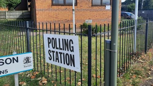 Șaizeci de candidați români în alegerile consiliilor locale din Londra pe 7 mai