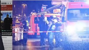 Cancelarul german Olaf Scholz, indignat de prezenţa în Germania a suspectului afgan în atacul cu cuţitul din Bavaria, soldat cu doi morți și doi răniți grav. Bărbatul avea antecedente violente şi fusese supus unor tratamente psihiatrice